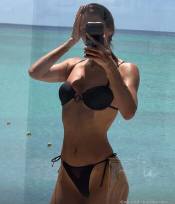 Iris mittenaere leaked private photo uncensored HD quality