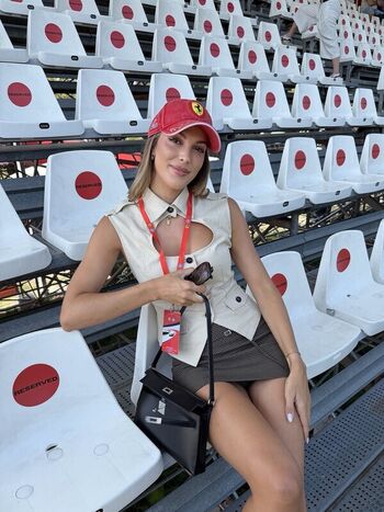 Iris mittenaere  page leaked private photo uncensored HD quality