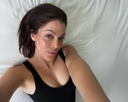 Iris mittenaere leaked private photo uncensored HD quality