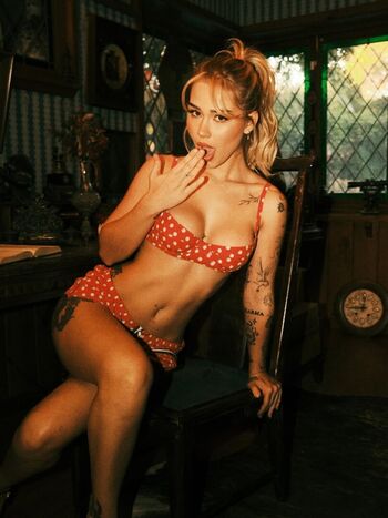 Isabella urbzz  page leaked private photo uncensored HD quality