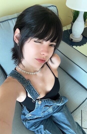 Isizzly leaked private photo uncensored HD quality
