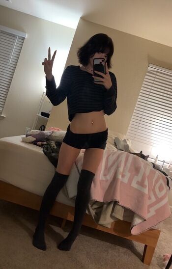 Isizzly leaked private photo uncensored HD quality