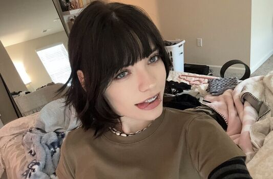 Isizzly leaked private photo uncensored HD quality
