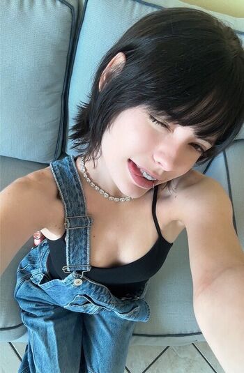 Isizzly leaked private photo uncensored HD quality