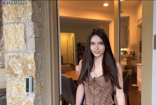 Itskatchii  page leaked private photo uncensored HD quality