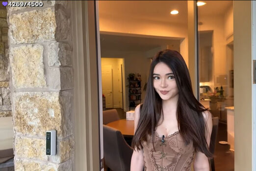 Itskatchii  page leaked private photo uncensored HD quality