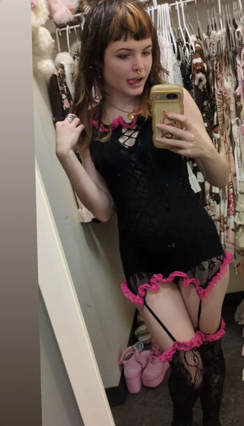 Itsknives leaked private photo uncensored HD quality