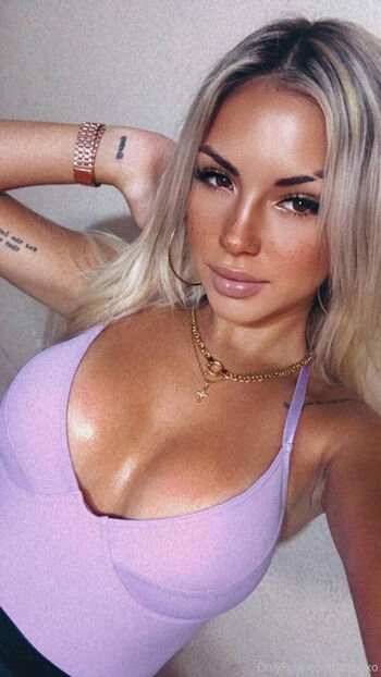 Itslolaxo leaked private photo uncensored HD quality