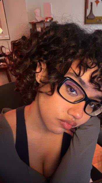 Itsqueennovaa leaked private photo uncensored HD quality