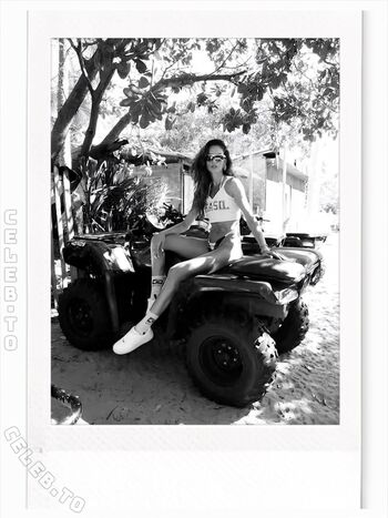 Izabel goulart page leaked private photo uncensored HD quality