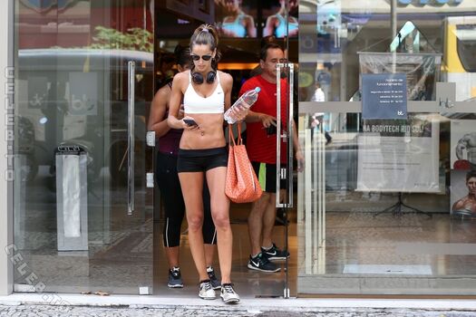 Izabel goulart page leaked private photo uncensored HD quality