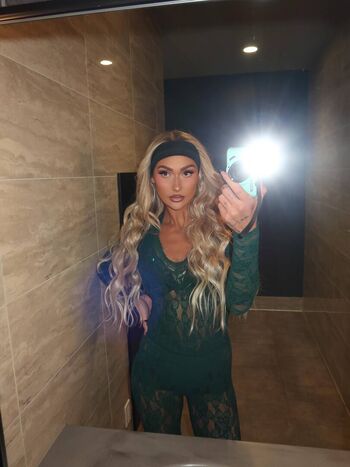 Izzi dame page leaked private photo uncensored HD quality