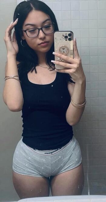 Jadeli rosa  page leaked private photo uncensored HD quality