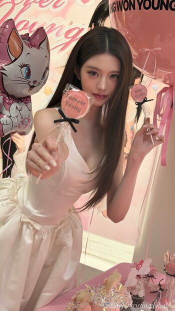 Jang won young page leaked private photo uncensored HD quality