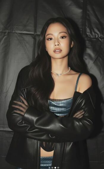 Jennie blkpik page leaked private photo uncensored HD quality