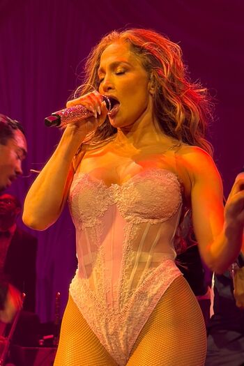 Jennifer lopez  page leaked private photo uncensored HD quality
