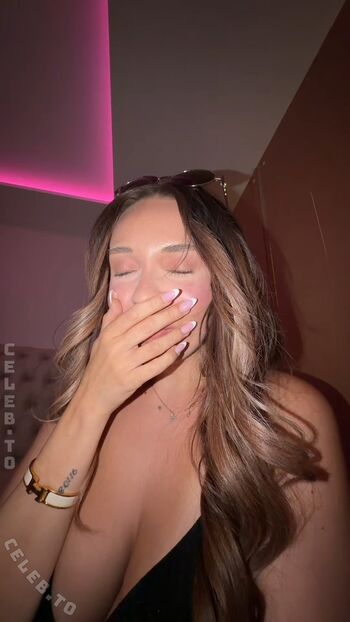 Julesboringlife page leaked private photo uncensored HD quality
