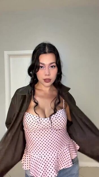 Julia alvarenga page leaked private photo uncensored HD quality