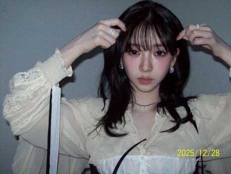 Katarinabluu  page leaked private photo uncensored HD quality