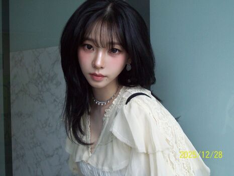 Katarinabluu  page leaked private photo uncensored HD quality