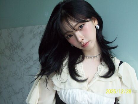 Katarinabluu  page leaked private photo uncensored HD quality