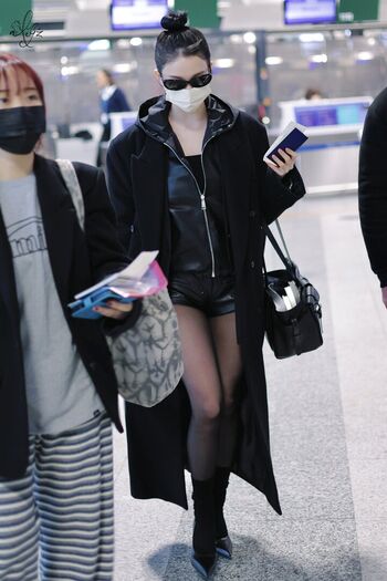 Katarinabluu  page leaked private photo uncensored HD quality