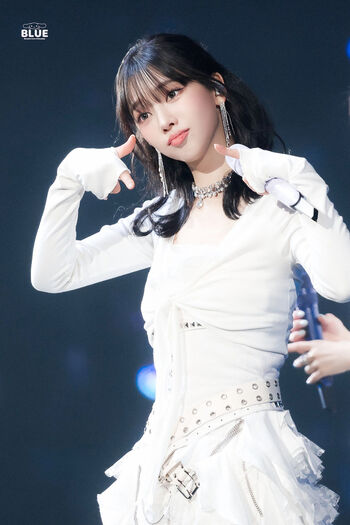 Katarinabluu  page leaked private photo uncensored HD quality