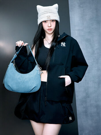 Katarinabluu  page leaked private photo uncensored HD quality