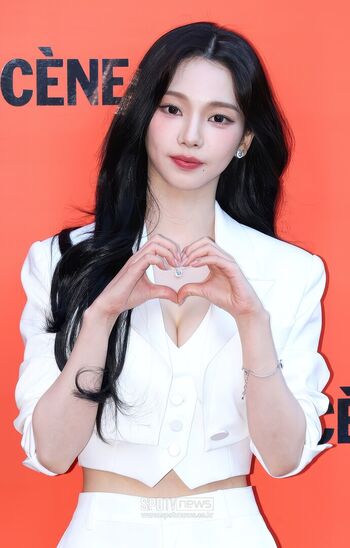 Katarinabluu  page leaked private photo uncensored HD quality