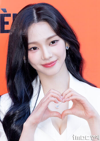 Katarinabluu  page leaked private photo uncensored HD quality