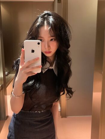 Katarinabluu  page leaked private photo uncensored HD quality