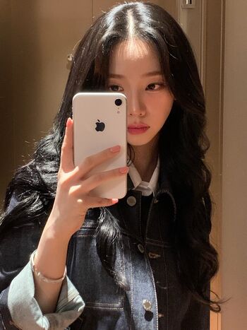 Katarinabluu  page leaked private photo uncensored HD quality