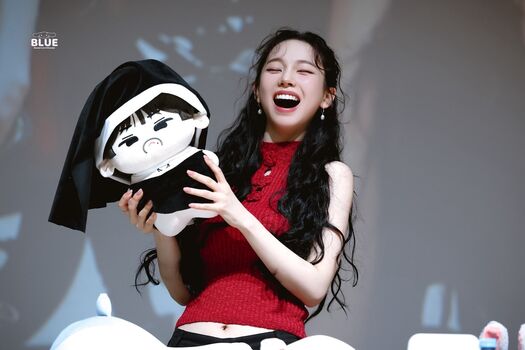 Katarinabluu  page leaked private photo uncensored HD quality