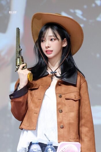 Katarinabluu  page leaked private photo uncensored HD quality