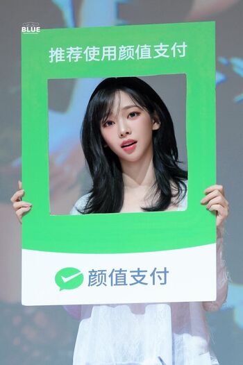 Katarinabluu  page leaked private photo uncensored HD quality