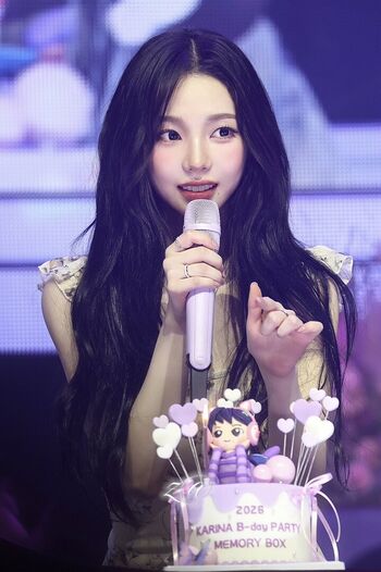 Katarinabluu  page leaked private photo uncensored HD quality