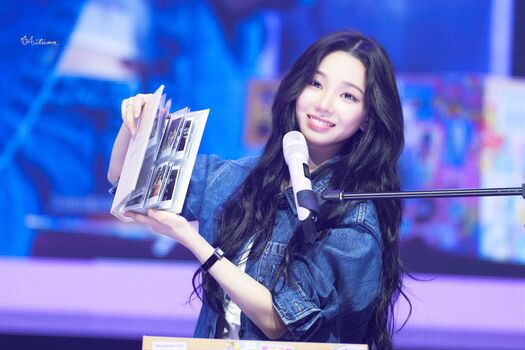 Katarinabluu  page leaked private photo uncensored HD quality