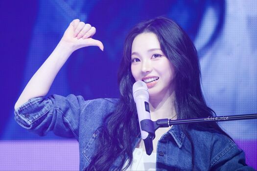 Katarinabluu  page leaked private photo uncensored HD quality