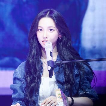 Katarinabluu  page leaked private photo uncensored HD quality