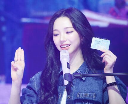 Katarinabluu  page leaked private photo uncensored HD quality