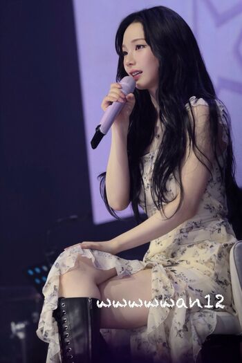 Katarinabluu  page leaked private photo uncensored HD quality