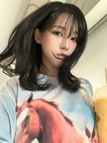 Katarinabluu  page leaked private photo uncensored HD quality