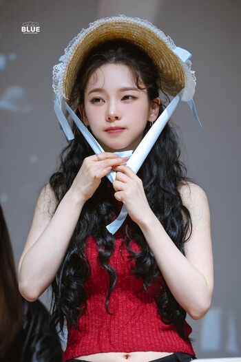 Katarinabluu  page leaked private photo uncensored HD quality