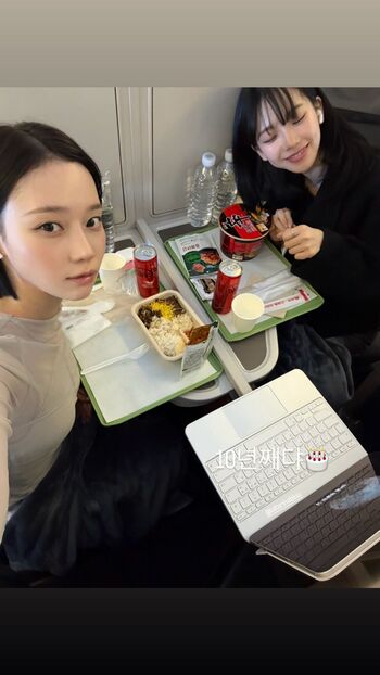 Katarinabluu  page leaked private photo uncensored HD quality