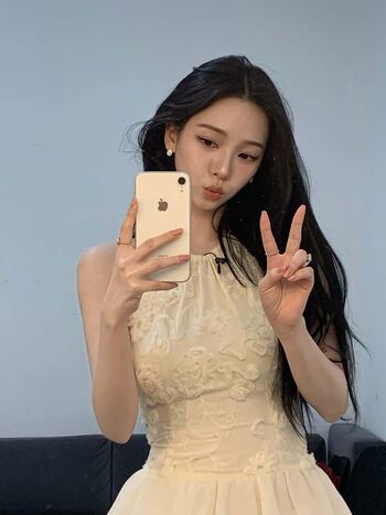 Katarinabluu  page leaked private photo uncensored HD quality