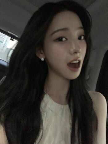 Katarinabluu  page leaked private photo uncensored HD quality