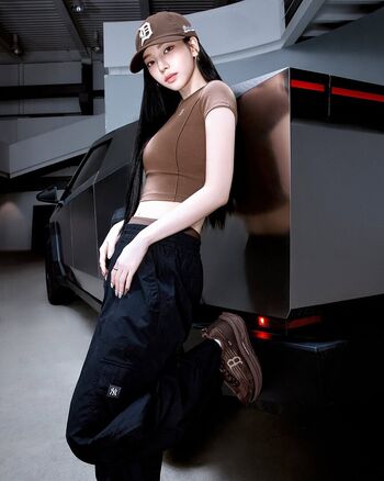 Katarinabluu  page leaked private photo uncensored HD quality