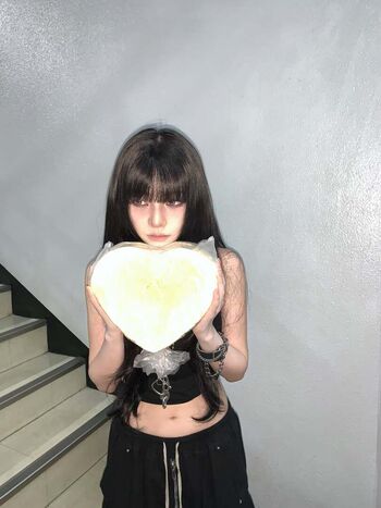Katarinabluu  page leaked private photo uncensored HD quality