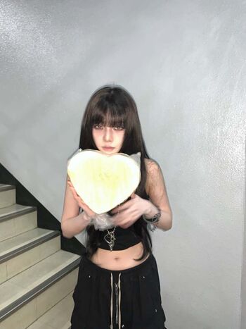 Katarinabluu  page leaked private photo uncensored HD quality