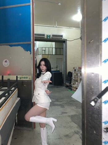 Katarinabluu  page leaked private photo uncensored HD quality